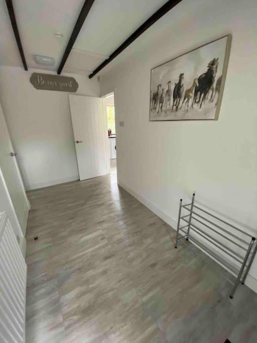 Beautiful Renovated Former Coach House 란데일로 외부 사진